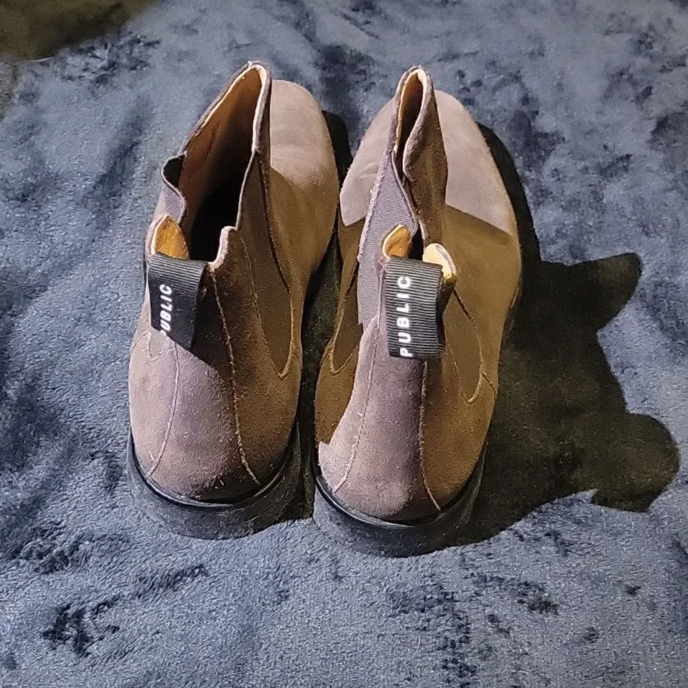 New Republic Suade Booties, Size 11 Chocolate Brown. - Picture 3 of 6